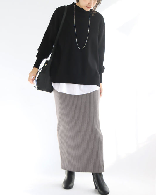 裾からシャツをチラ見せ　冬のレイヤードコーデ3点セット