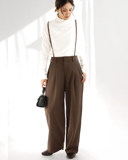 あったかくオシャレに！サス付き大人シンプルコーデ2点セット