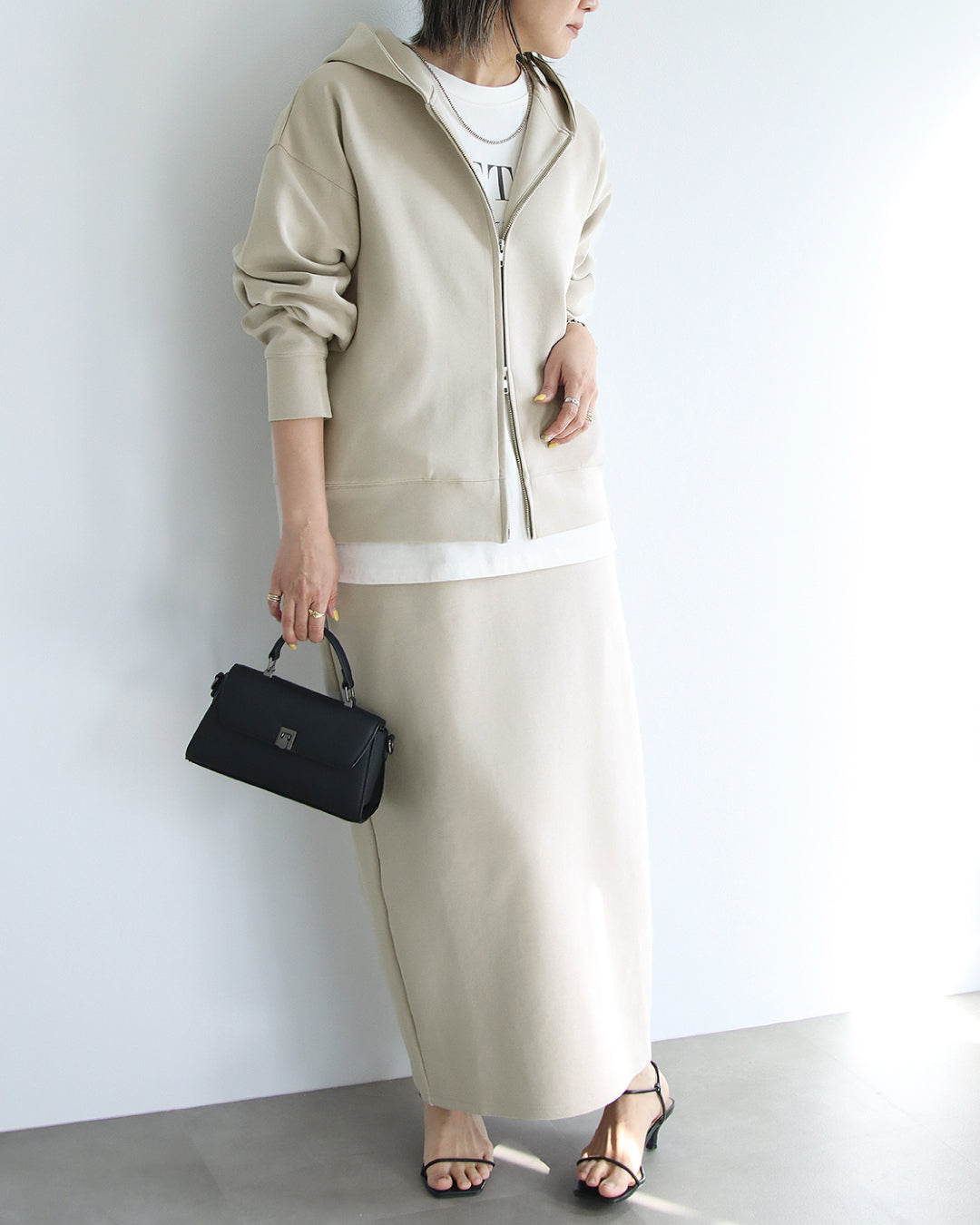 【予約商品2月中～下旬入荷予定】ポンチパーカー×タイトスカートセットアップ