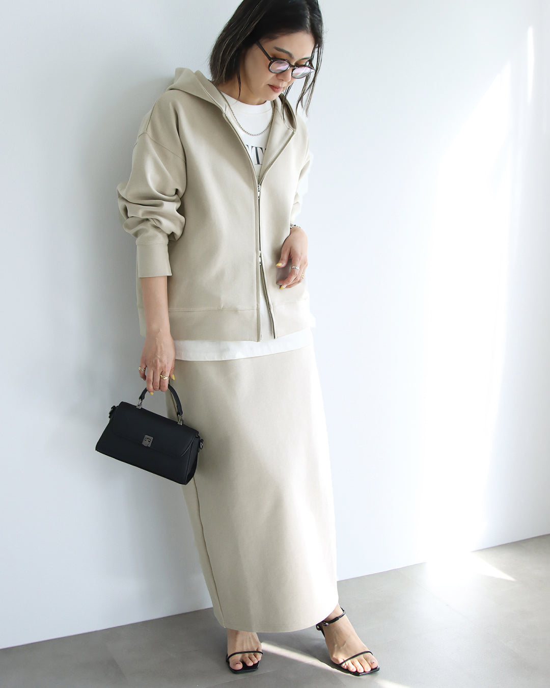 【予約商品2月中～下旬入荷予定】ポンチパーカー×タイトスカートセットアップ