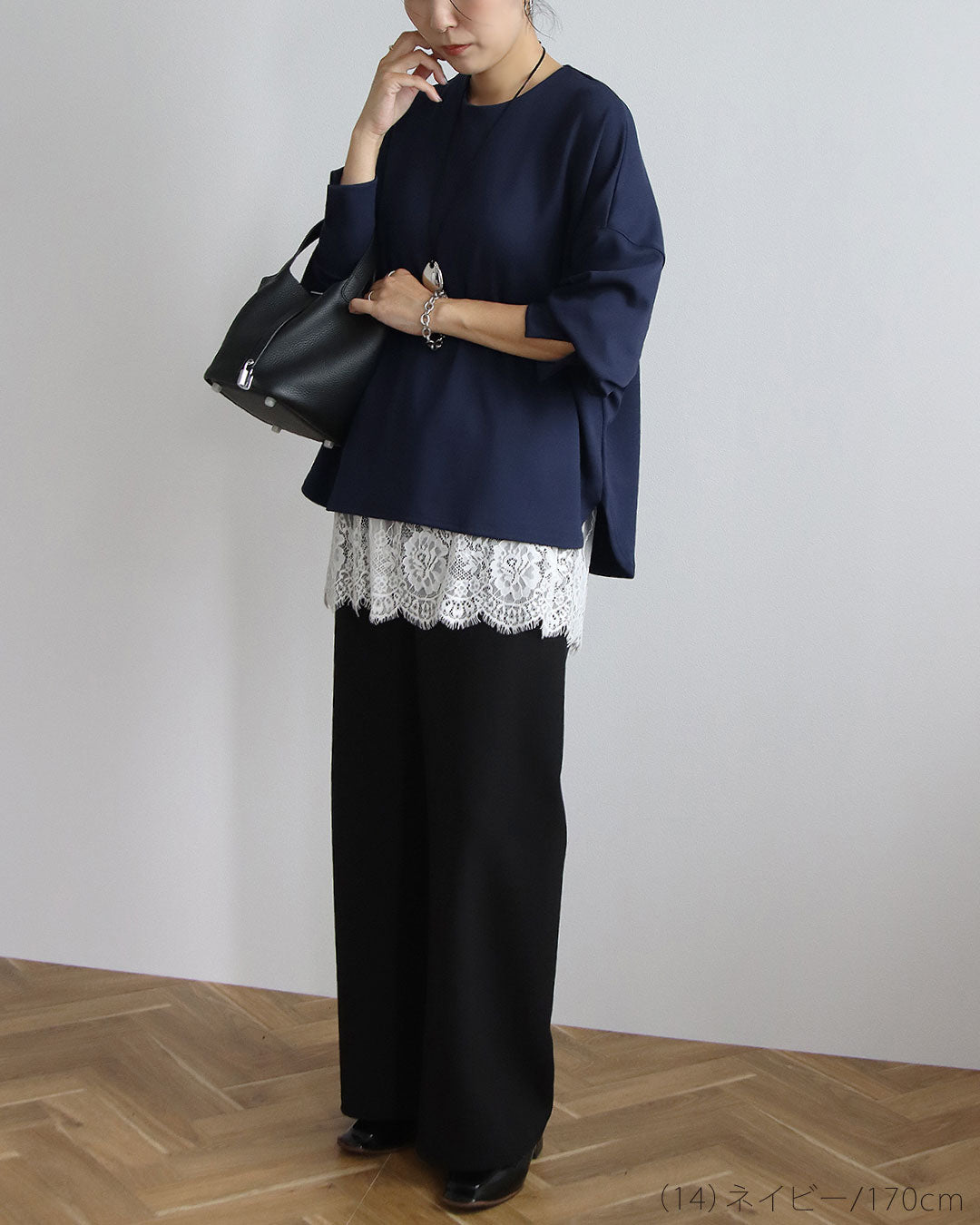 オーバーサイズプルオーバー