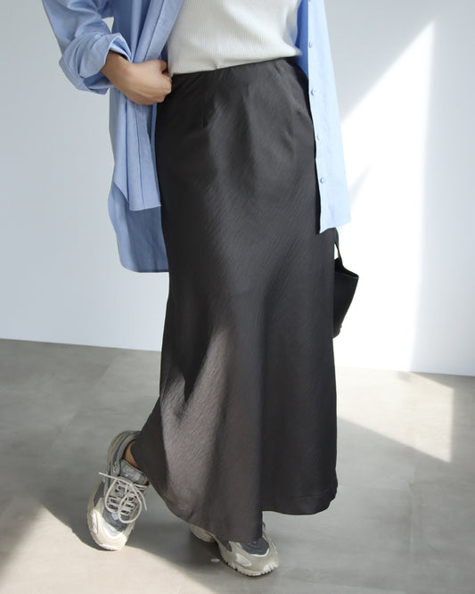 サテンマーメイドスカート