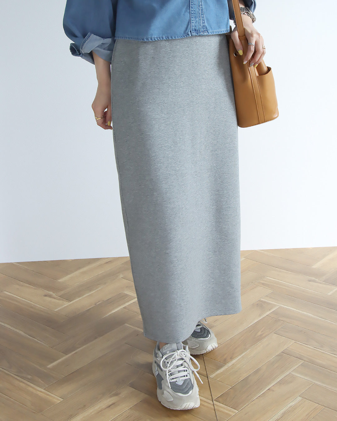 【予約商品2月中～下旬入荷予定】ポンチタイトスカート