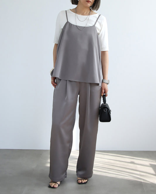 サテンキャミ＆パンツセットアップ